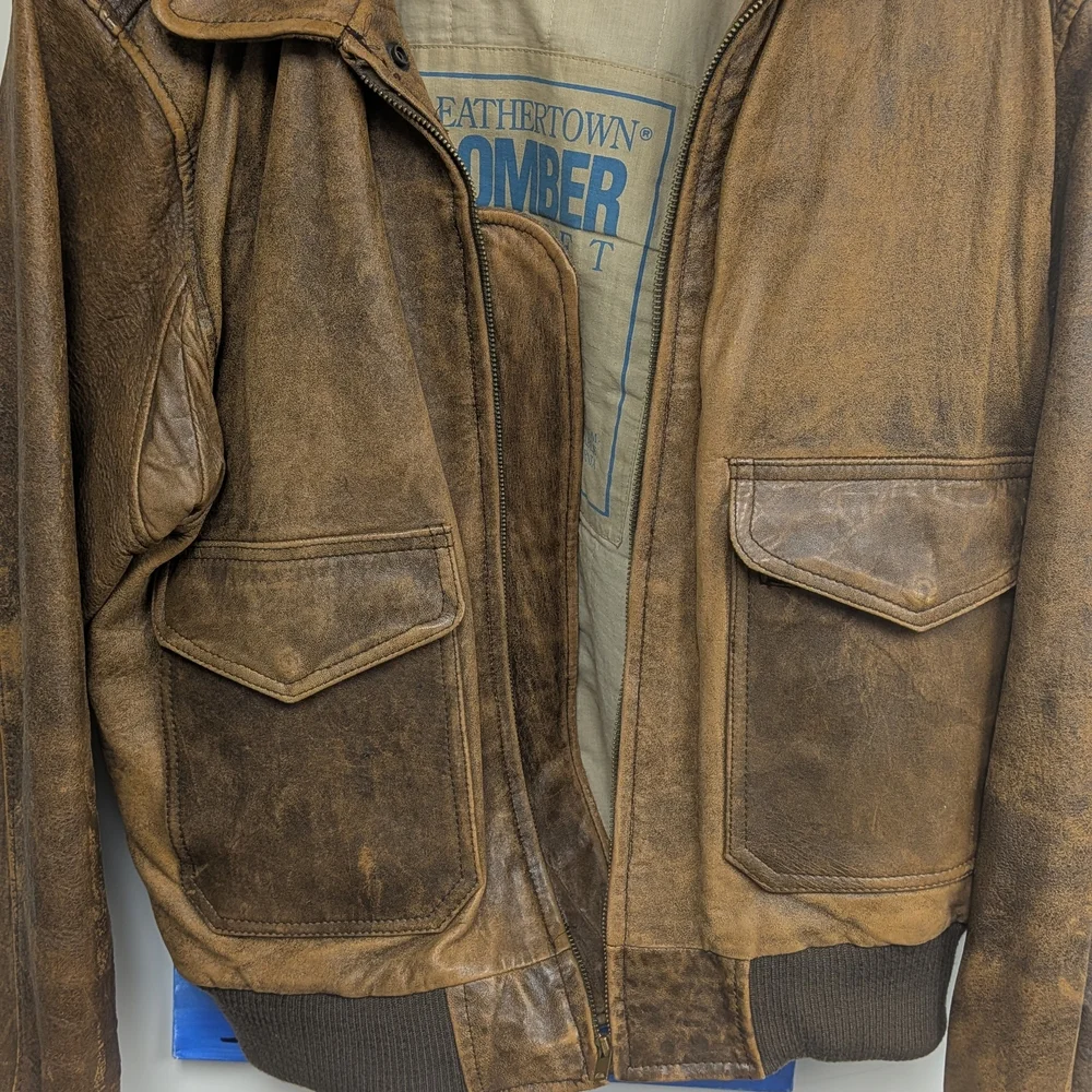 Men's Leathertown '88 Distressed Brown Leather Bomber Jacket Size L/42 - Picture 14 of 16
